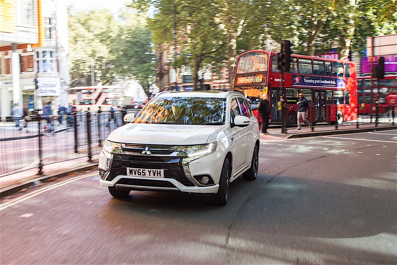 Mitsubishi Outlander / Airtrek photo 5