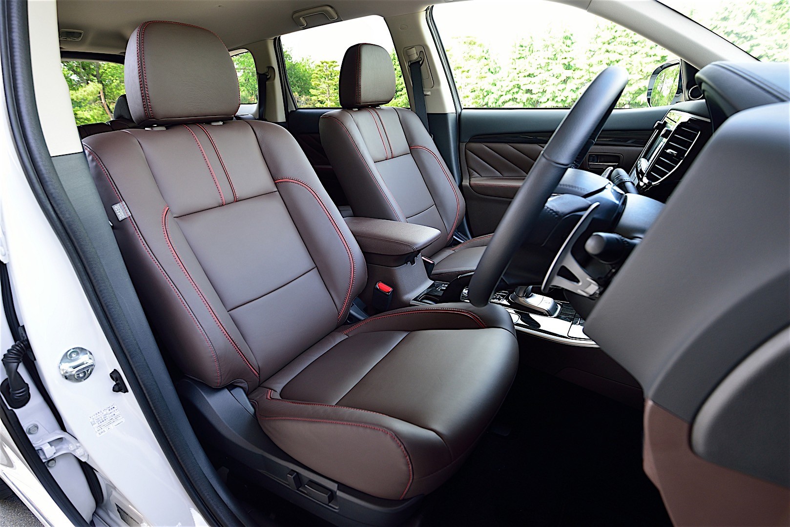 Mitsubishi Outlander / Airtrek photo 70