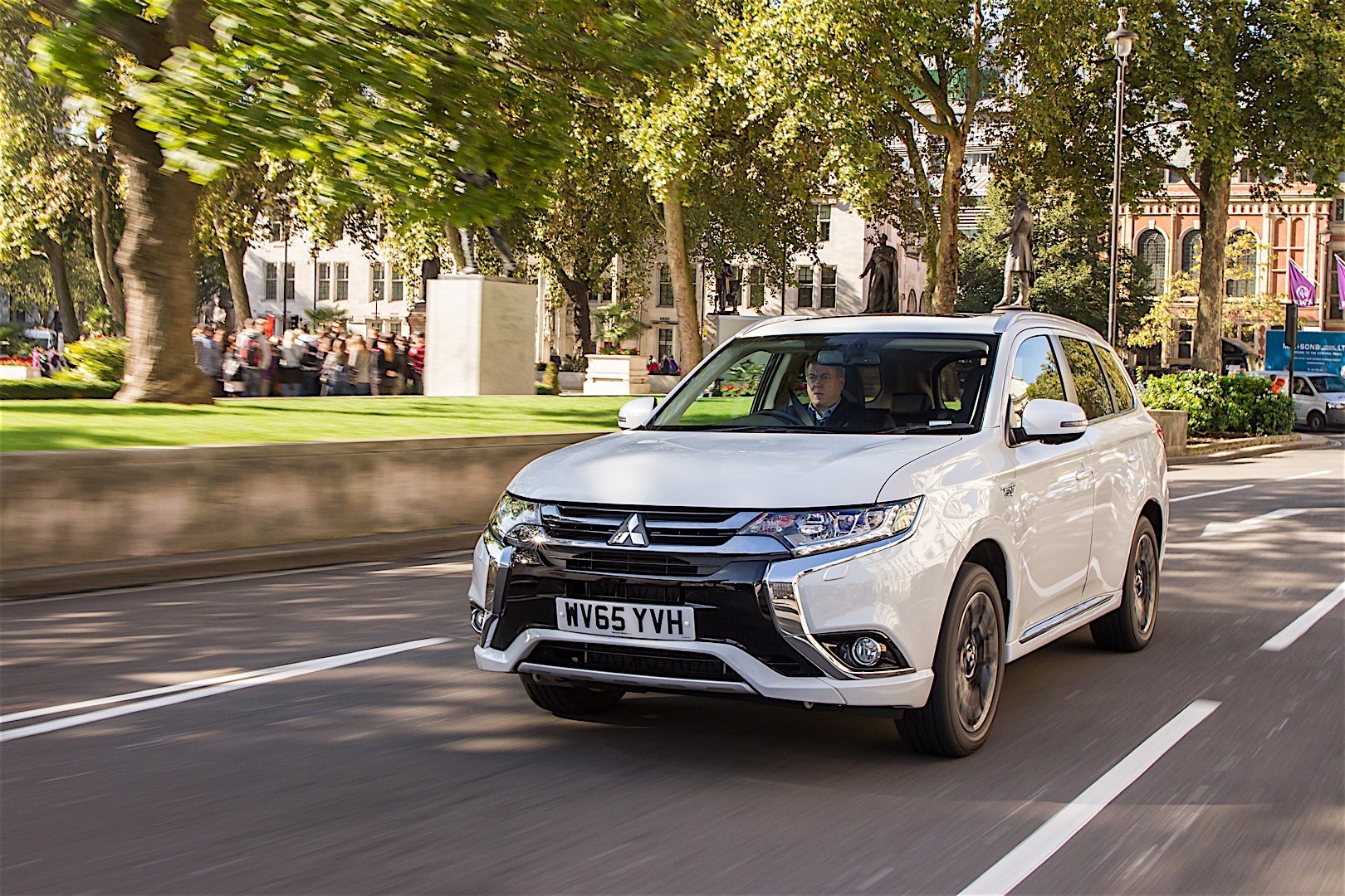 Mitsubishi Outlander / Airtrek photo 28