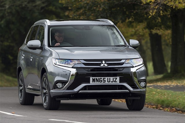 Mitsubishi Outlander / Airtrek photo 29