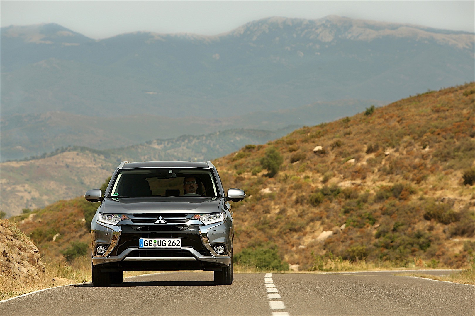 Mitsubishi Outlander / Airtrek photo 41