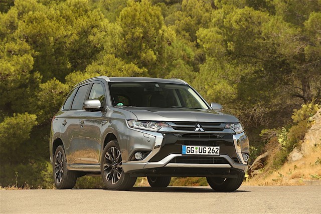 Mitsubishi Outlander / Airtrek photo 44