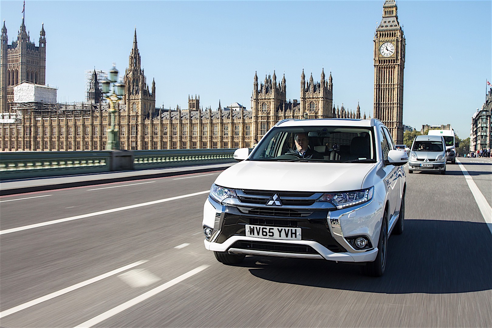 Mitsubishi Outlander / Airtrek photo 51