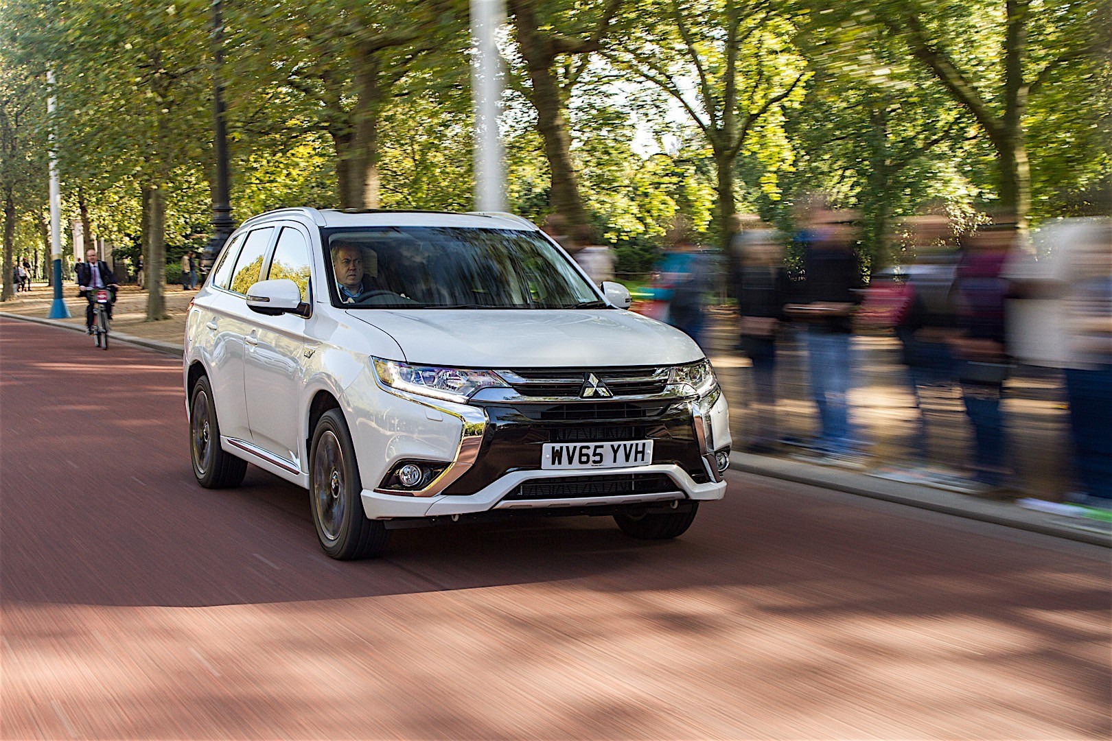 Mitsubishi Outlander / Airtrek photo 54