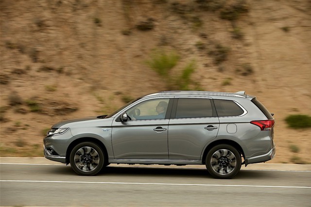 Mitsubishi Outlander / Airtrek photo 57