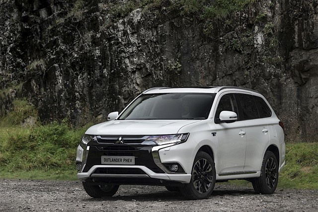 Mitsubishi Outlander / Airtrek photo 62