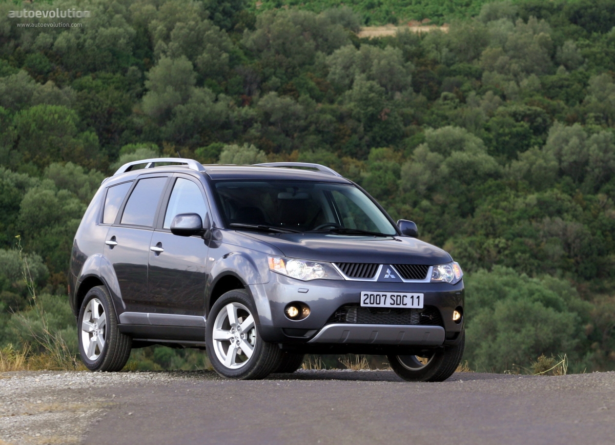 Mitsubishi Outlander / Airtrek photo 5