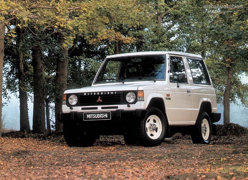 MITSUBISHI Pajero 3 Doors