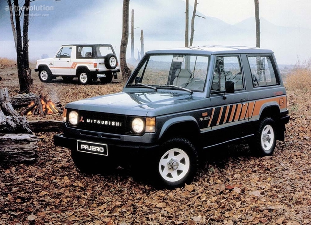 Mitsubishi Pajero 3 Doors photo 2