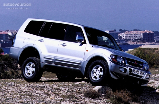 Mitsubishi Pajero 5 Doors photo 4