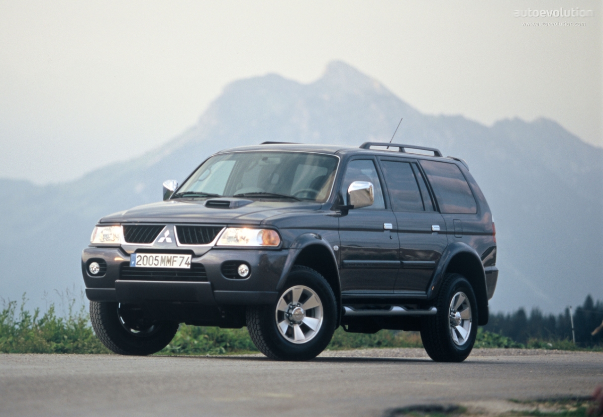 Mitsubishi Pajero 5 Doors photo 5