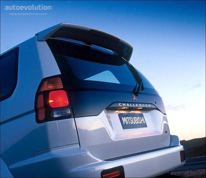 Mitsubishi Pajero 5 Doors photo 6