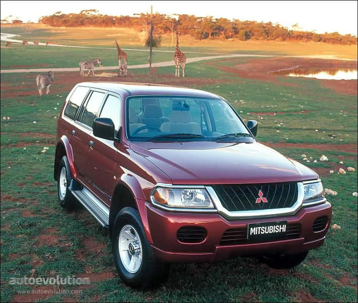Mitsubishi Pajero 5 Doors photo 7
