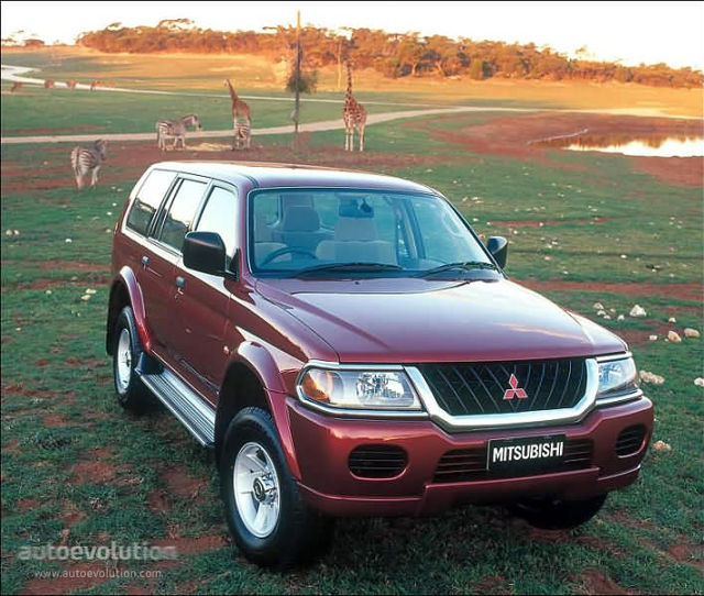 Mitsubishi Pajero 5 Doors photo 7