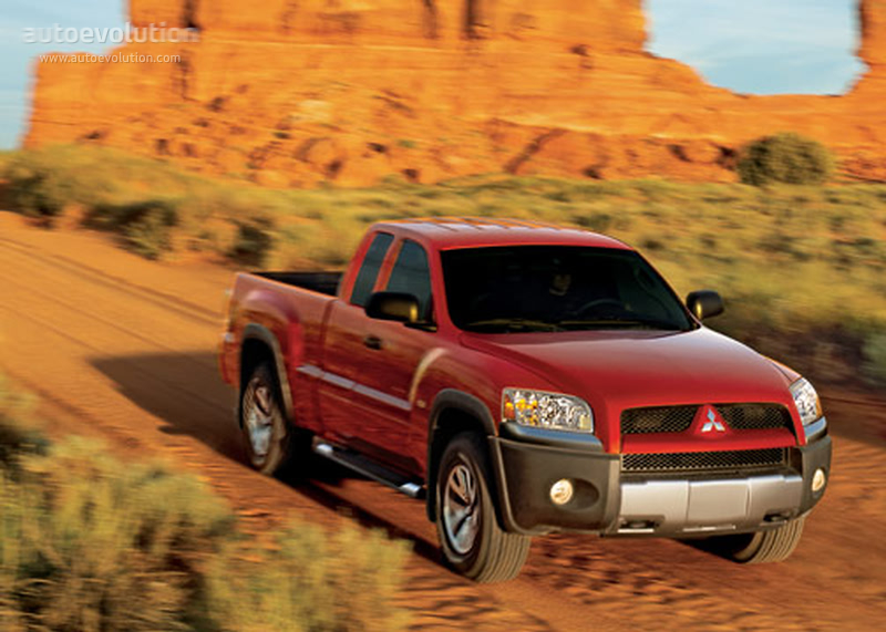 Mitsubishi Raider Crew Cab photo 10