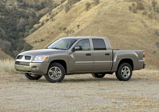 MITSUBISHI Raider Double Cab