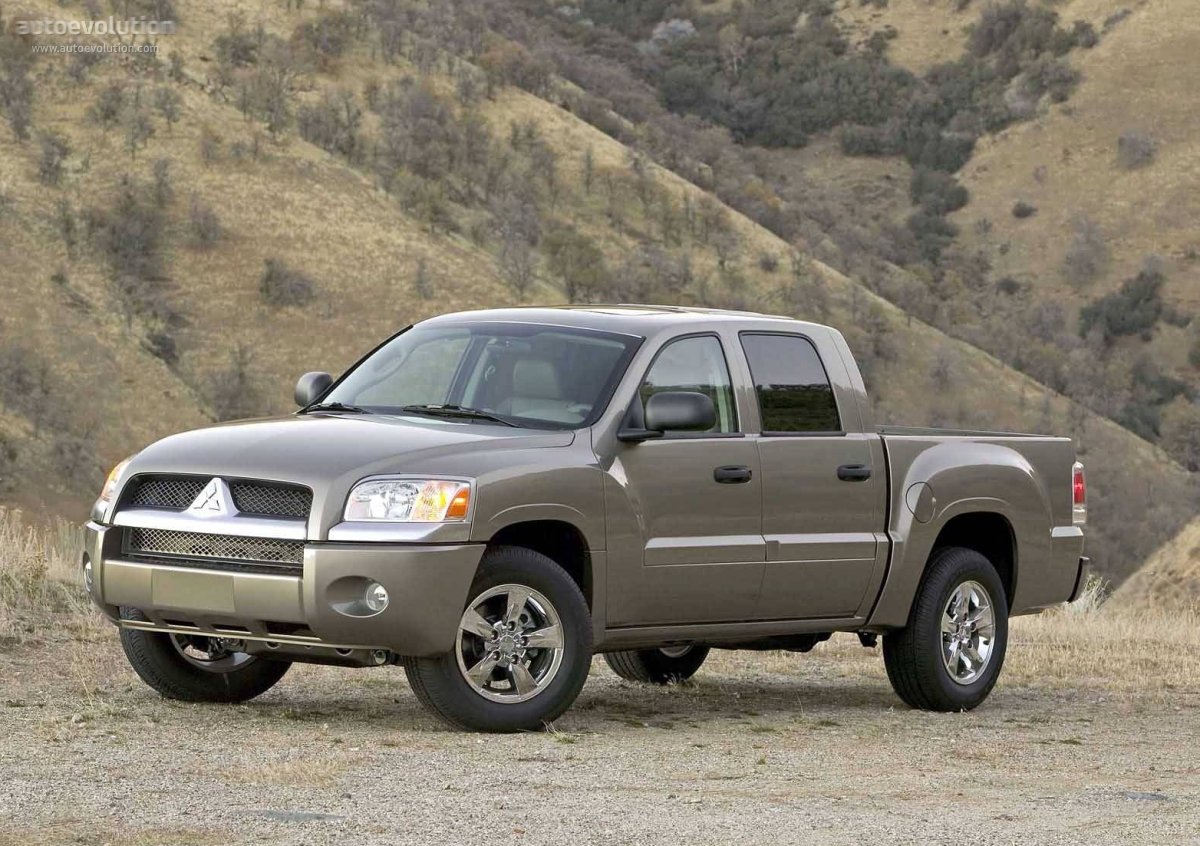 Mitsubishi Raider Double Cab photo 5