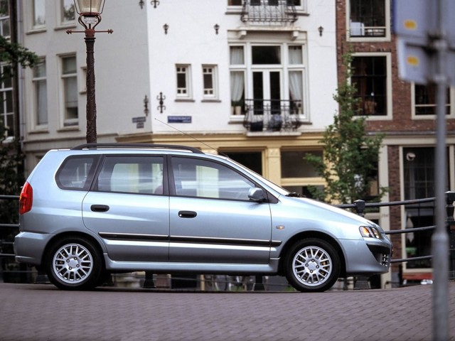 Mitsubishi Space Star photo 4