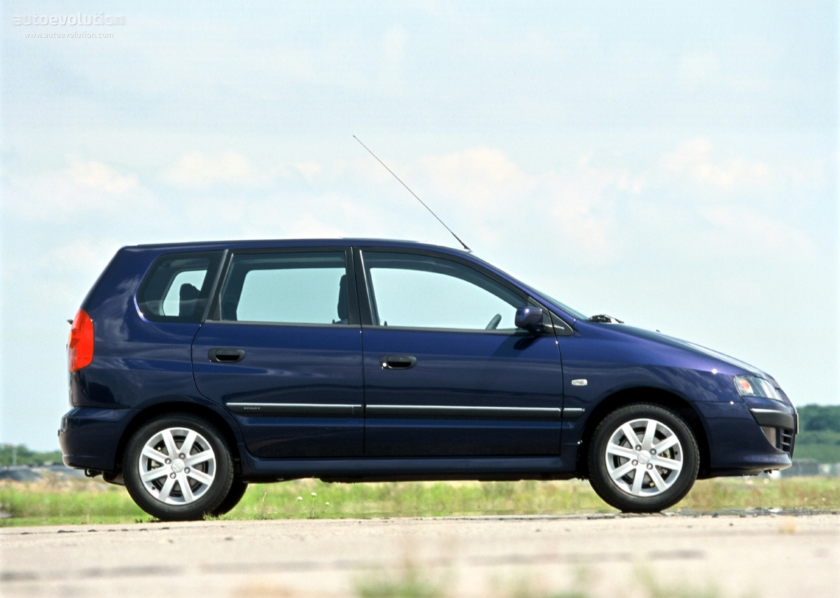 Mitsubishi Space Star photo 3