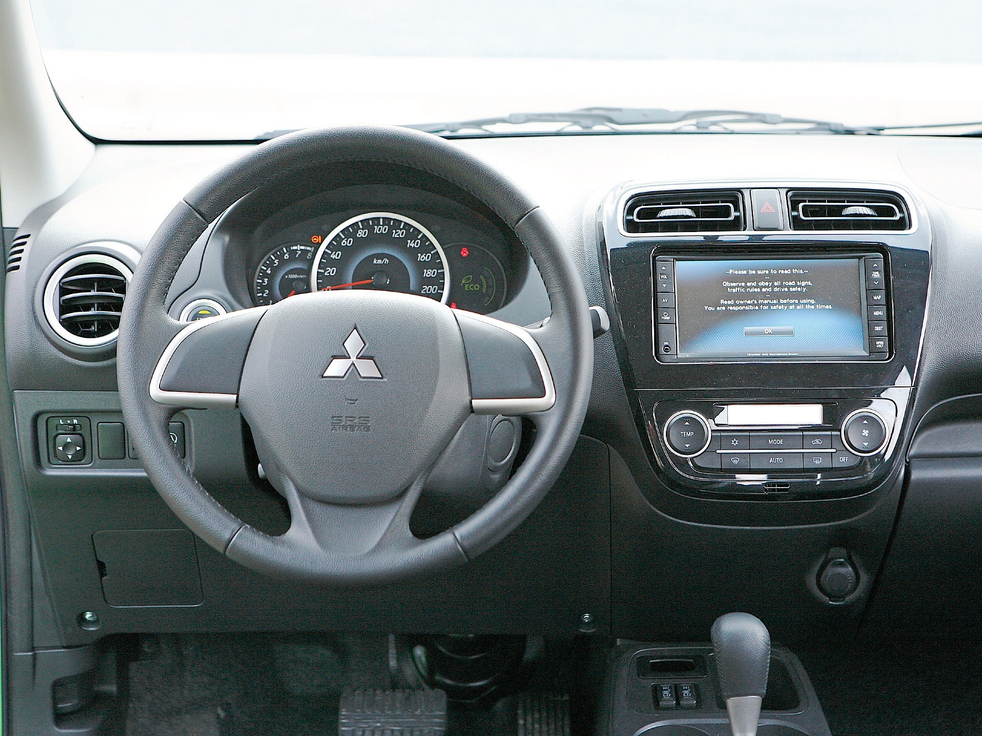 Mitsubishi Space Star photo 18