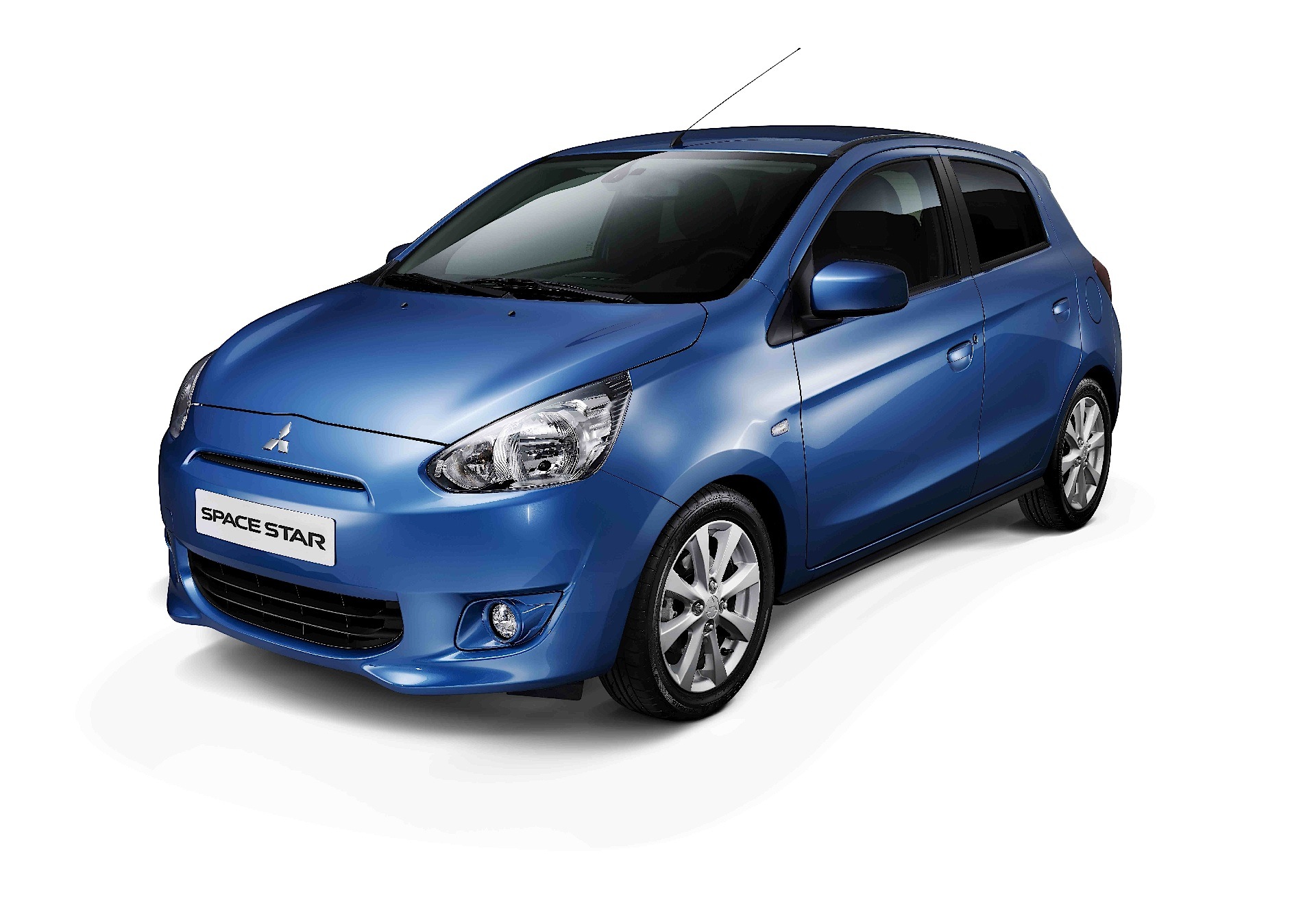 Mitsubishi Space Star photo 2