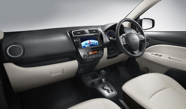 Mitsubishi Space Star photo 20