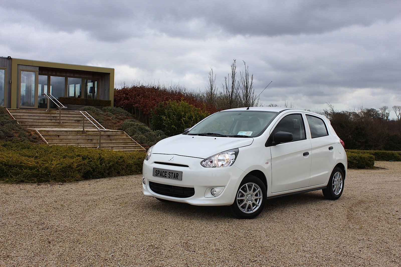 Mitsubishi Space Star photo 5