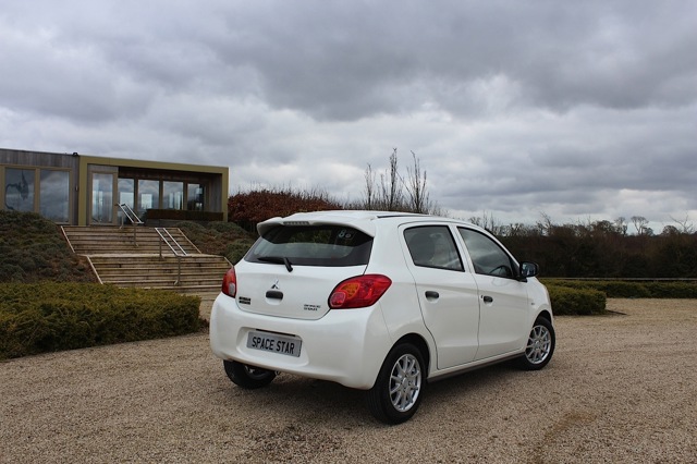 Mitsubishi Space Star photo 7