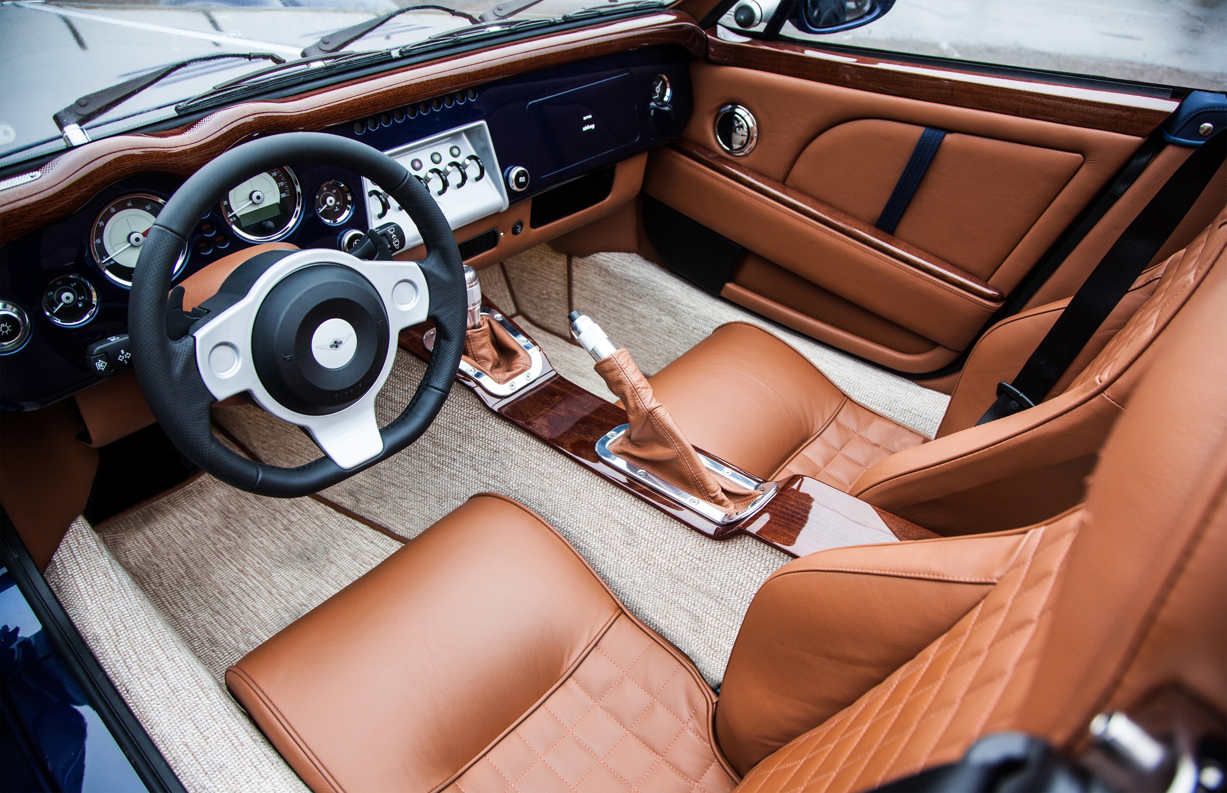 Morgan Aero 8 photo 13