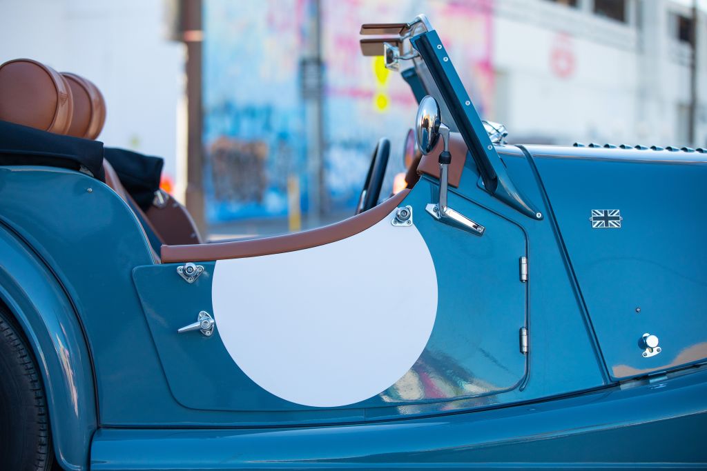 Morgan Plus 4 photo 5