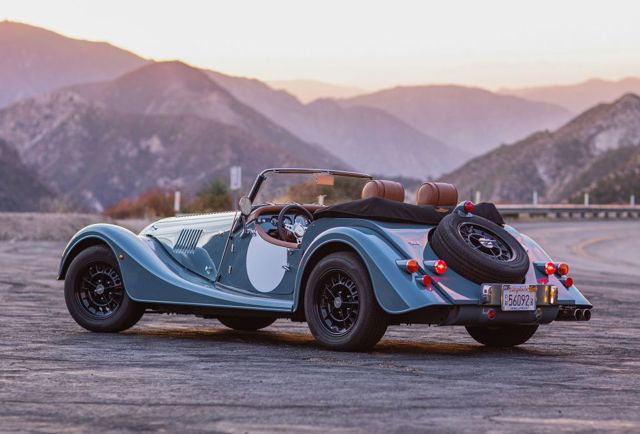 Morgan Plus 4 photo 8