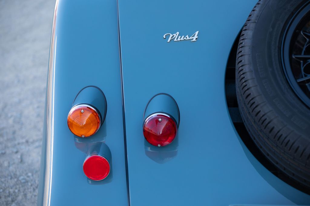 Morgan Plus 4 photo 13