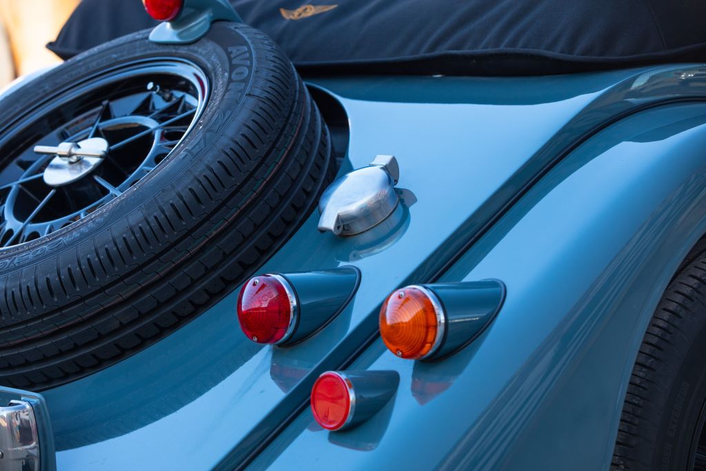 Morgan Plus 4 photo 20