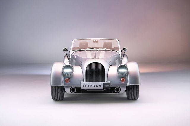 Morgan Plus 4 photo 18