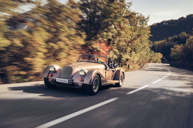 Morgan Plus 4 photo 21