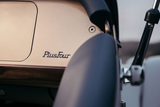 Morgan Plus 4 photo 26