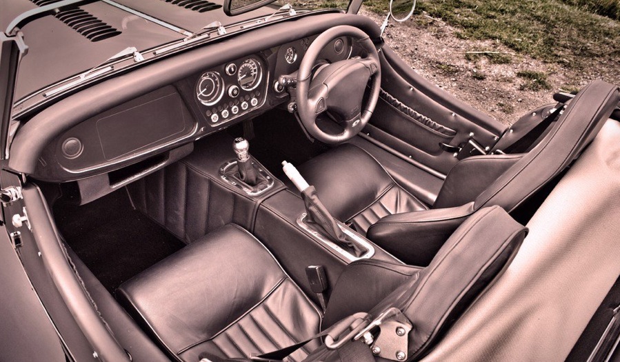 Morgan Plus 8 photo 5