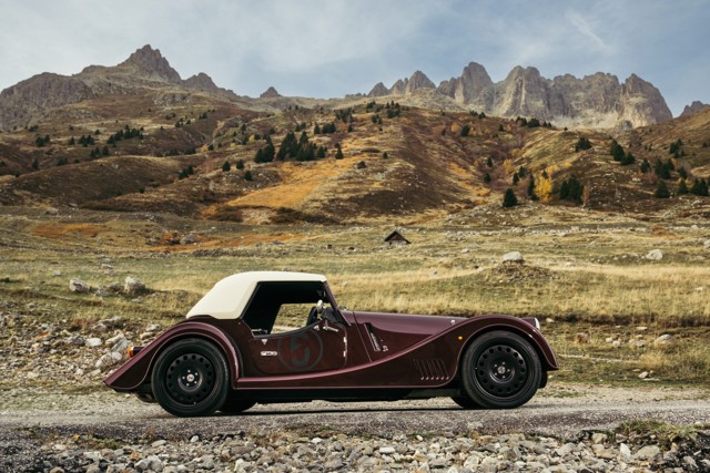 Morgan Plus Six photo 12