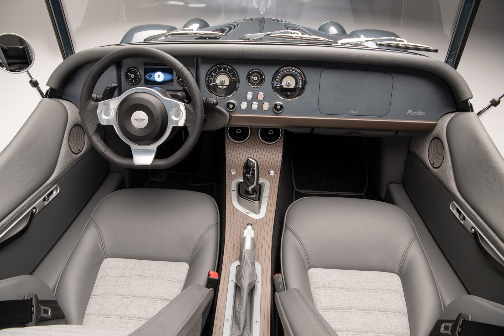 Morgan Plus Six photo 33