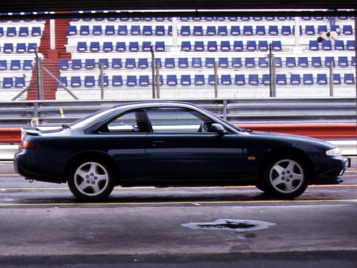 Nissan NISSAN 200 SX 2.0 Turbo 4AT (200 HP)