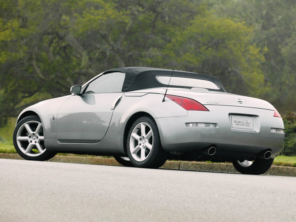 Nissan 350Z Roadster photo 12