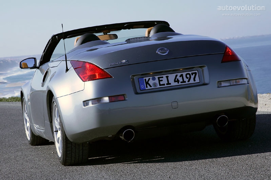 Nissan 350Z Roadster photo 3