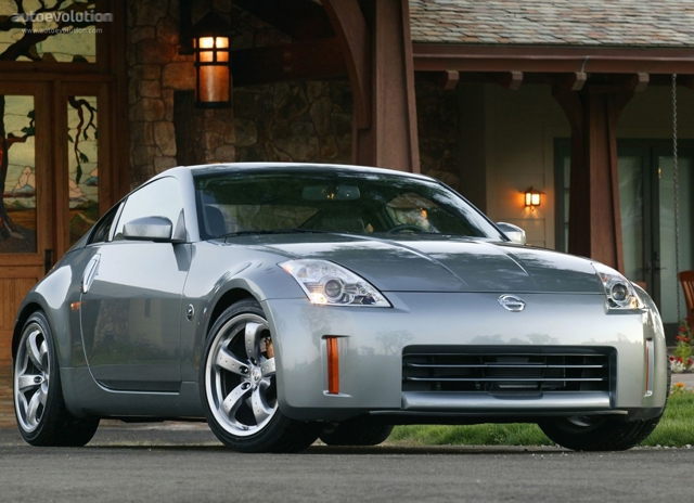 Nissan 350Z photo 3