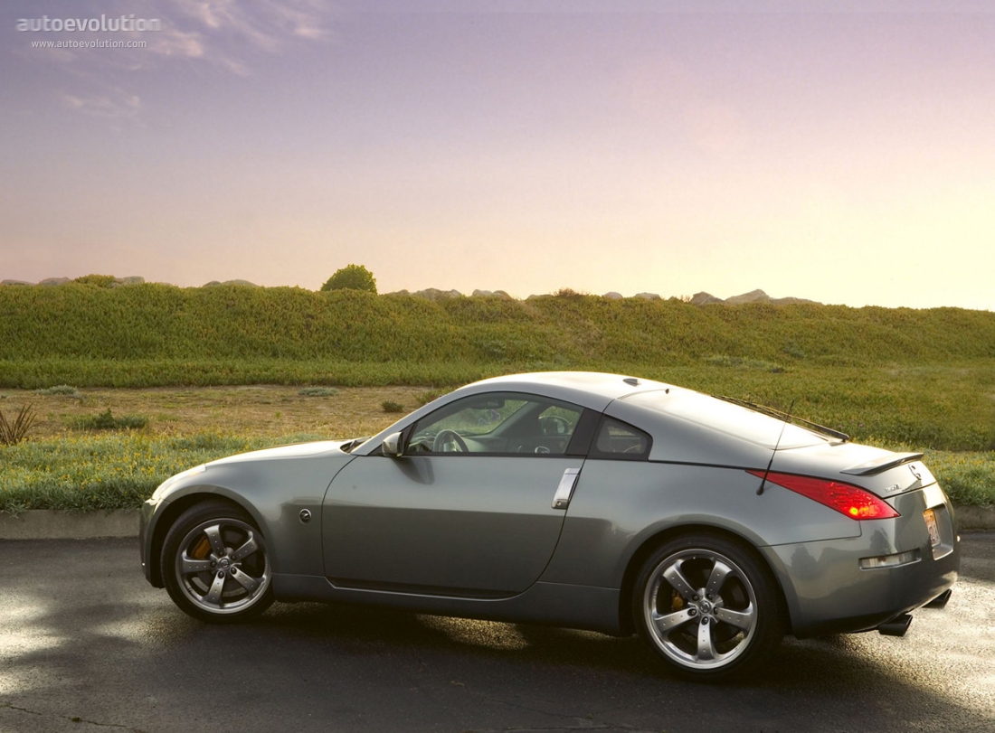 Nissan 350Z photo 4