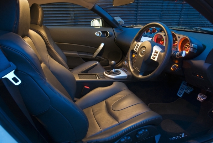 Nissan 350Z photo 19