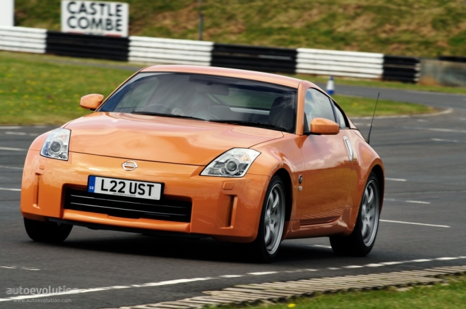 Nissan 350Z photo 9