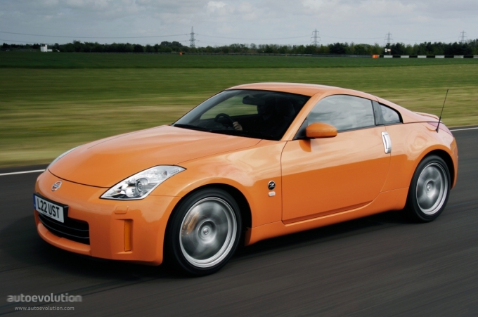 Nissan 350Z photo 11