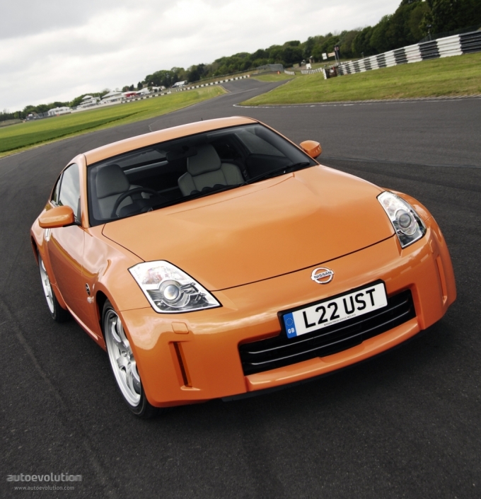 Nissan 350Z photo 13
