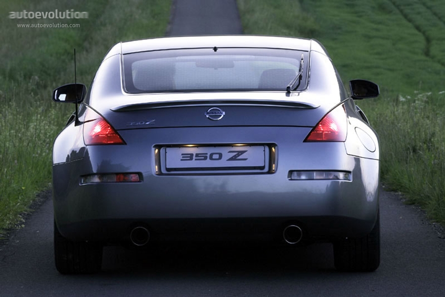 Nissan 350Z photo 3