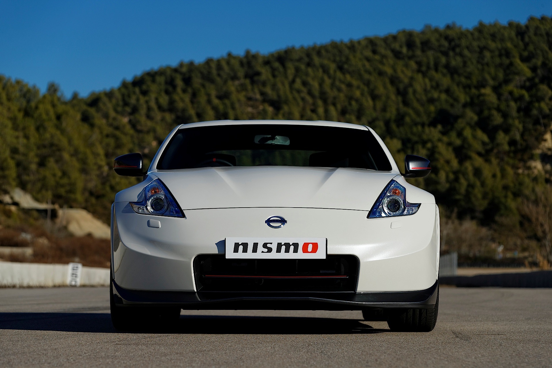 Nissan 370Z Nismo photo 16